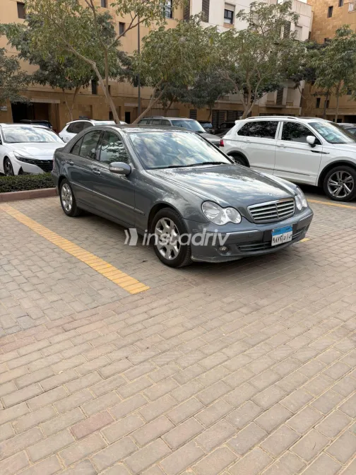 Mercedes C 200 2006 Turquoise Automatic Used for Sale in Greater Cairo ( Cairo + Giza) - 2