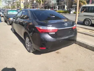 Toyota Corolla 2019 Black Automatic Used for Sale in Greater Cairo ( Cairo + Giza)