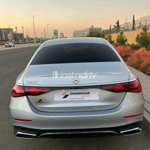 مرسيدس E 200 2025 فضي أوتوماتيك مستعملة للبيع في القاهرة الكبرى ( القاهرة - الجيزة) - 4