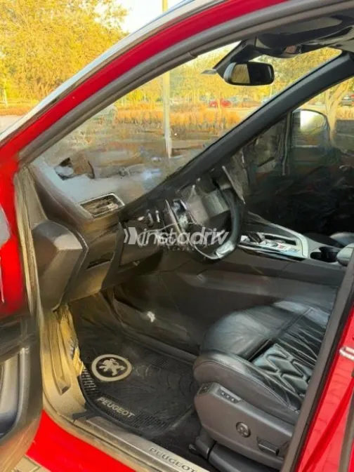 Peugeot 3008 2021 Red Automatic Used for Sale in 6 October - 7