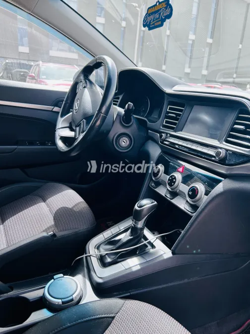 Hyundai Elantra AD 2019 Gray Automatic Used for Sale in Greater Cairo ( Cairo + Giza) - 6