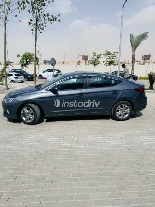 Hyundai Elantra AD 2019 Gray Automatic Used for Sale in Greater Cairo ( Cairo + Giza) - 7