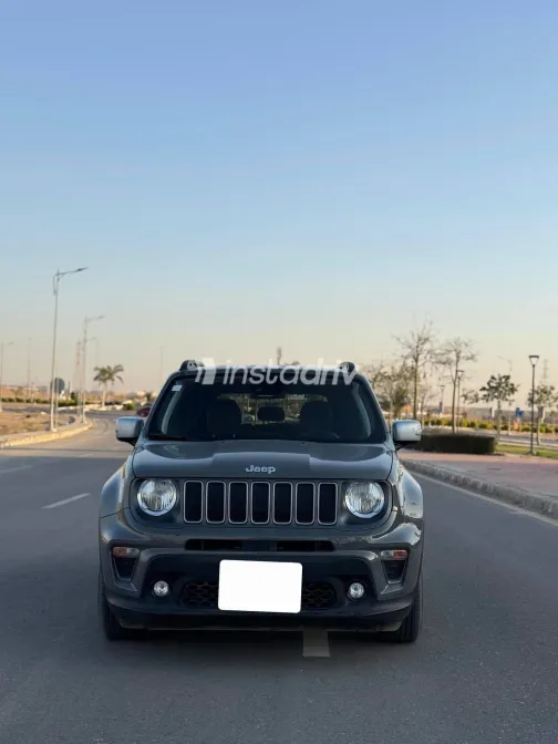 Jeep Renegade 2022 Dark Gray Automatic Used for Sale in Greater Cairo ( Cairo + Giza) - 5