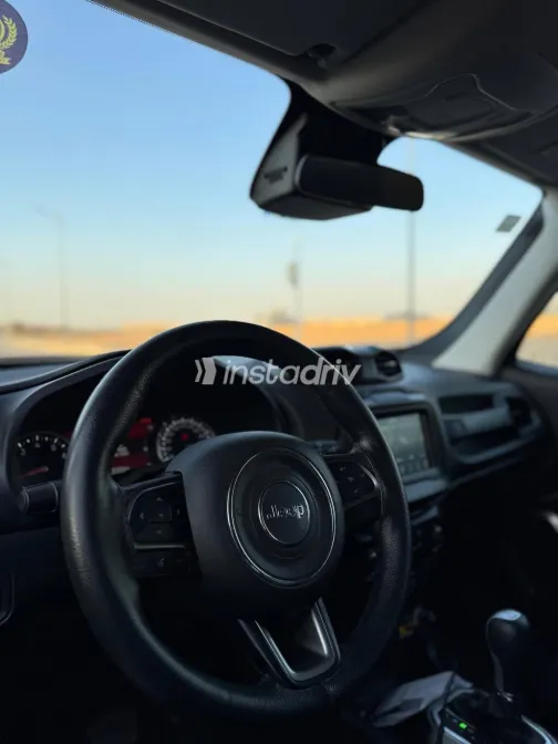 Jeep Renegade 2022 Dark Gray Automatic Used for Sale in Greater Cairo ( Cairo + Giza) - 6