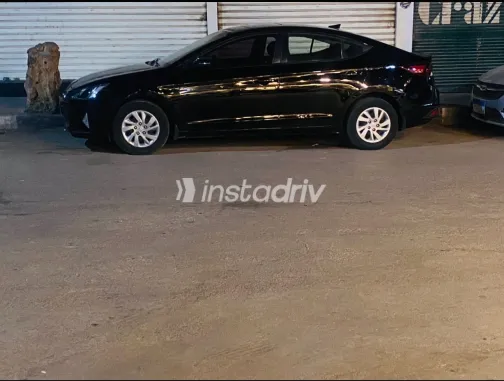 هيونداي إلنترا اى دى 2019 أسود أوتوماتيك مستعملة للبيع في القاهرة الكبرى ( القاهرة - الجيزة) - 5