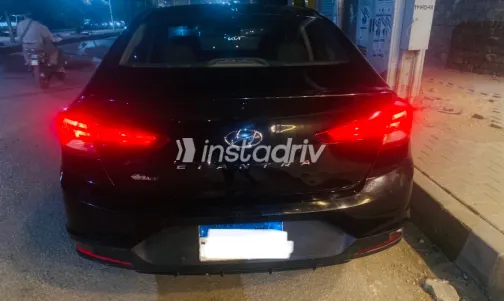 هيونداي إلنترا اى دى 2019 أسود أوتوماتيك مستعملة للبيع في القاهرة الكبرى ( القاهرة - الجيزة) - 6