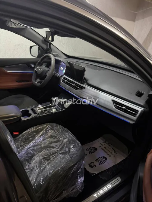 Chery Tiggo 8 Pro 2025 Gray Automatic Used for Sale in Greater Cairo ( Cairo + Giza) - 3