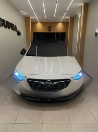 Opel Insignia 2019 White Automatic Used for Sale in Kafr el-Dawwar