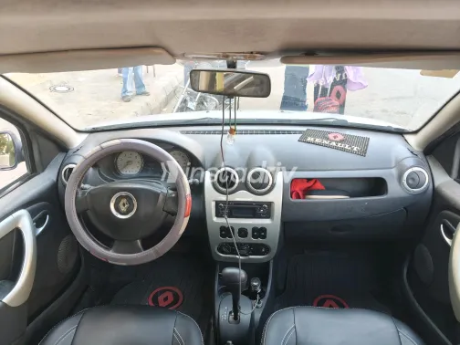 Renault Sandero 2013 Silver Automatic Used for Sale in Greater Cairo ( Cairo + Giza) - 7