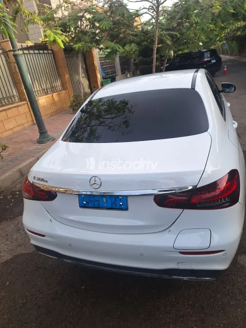 Mercedes E 300 2021 White Automatic Used for Sale in Greater Cairo ( Cairo + Giza) - 2
