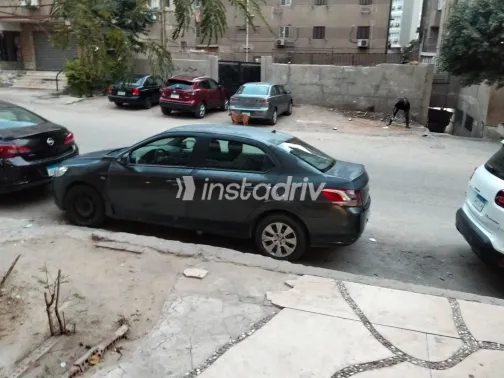 Peugeot 301 2015 Gray Manual Used for Sale in Greater Cairo ( Cairo + Giza) - 4