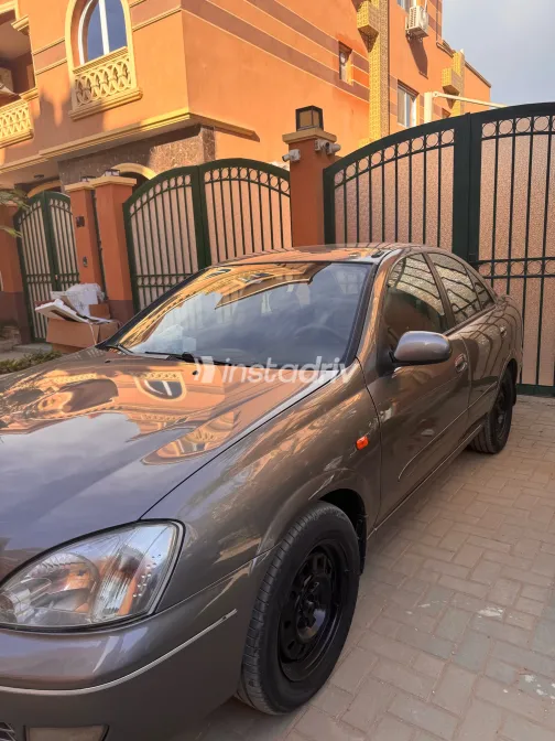 Nissan Sunny 2012 Gray Automatic Used for Sale in Greater Cairo ( Cairo + Giza) - 2