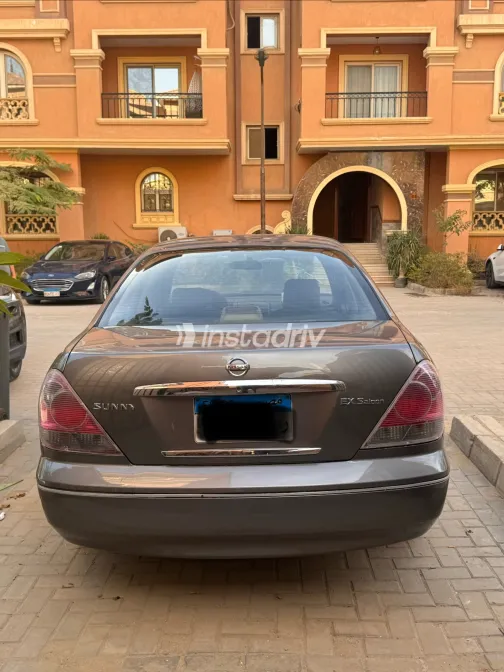 Nissan Sunny 2012 Gray Automatic Used for Sale in Greater Cairo ( Cairo + Giza) - 7