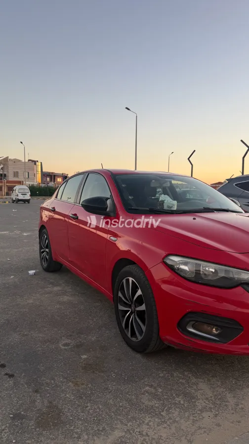 فيات تيبو 2019 أحمر أوتوماتيك مستعملة للبيع في القاهرة الكبرى ( القاهرة - الجيزة) - 4