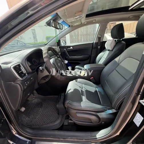 Kia Sportage 2018 Black Automatic Used for Sale in Greater Cairo ( Cairo + Giza) - 6