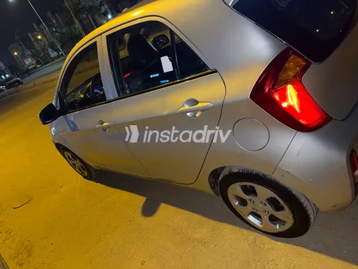 Kia Picanto 2017 Silver Automatic Used for Sale in Greater Cairo ( Cairo + Giza) - 6