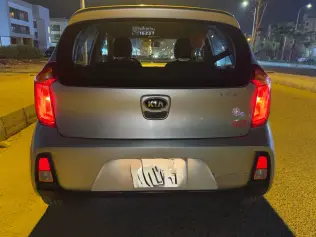 Kia Picanto 2017 Silver Automatic Used for Sale in Greater Cairo ( Cairo + Giza)
