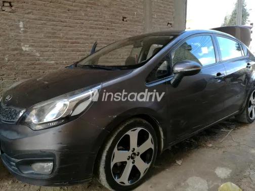 Kia Rio 2013 Bronze Automatic Used for Sale in Greater Cairo ( Cairo + Giza) - 1