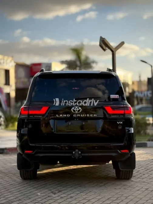 Toyota Land Cruiser 2022 Black Automatic Used for Sale in Giza - 4