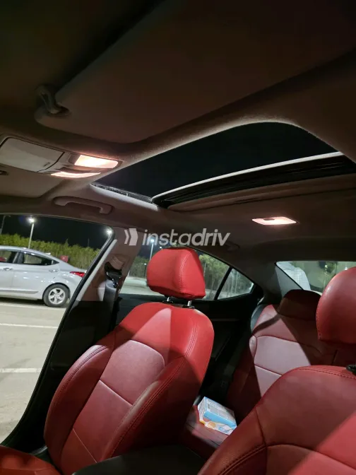 Hyundai Elantra AD 2019 Black Automatic Used for Sale in Greater Cairo ( Cairo + Giza) - 4