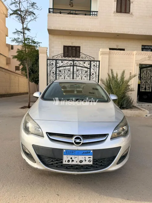 اوبل أسترا 2019 فضي أوتوماتيك مستعملة للبيع في القاهرة الكبرى ( القاهرة - الجيزة) - 8