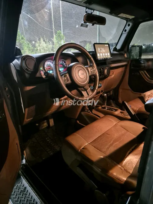 Jeep Wrangler 2012 Gray Automatic Used for Sale in Greater Cairo ( Cairo + Giza) - 5
