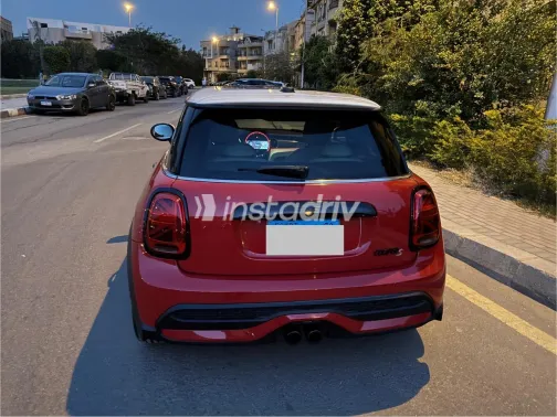Mini Cooper 2023 Red Automatic Used for Sale in Greater Cairo ( Cairo + Giza) - 7
