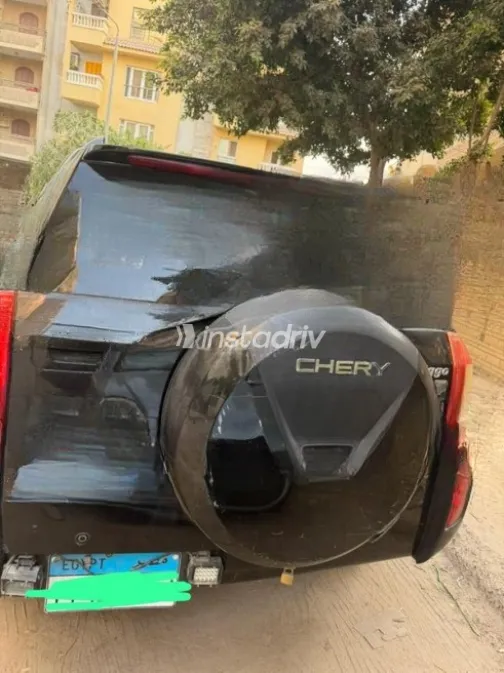 Chery Tiggo 3 2017 Black Automatic Used for Sale in Cairo - 4