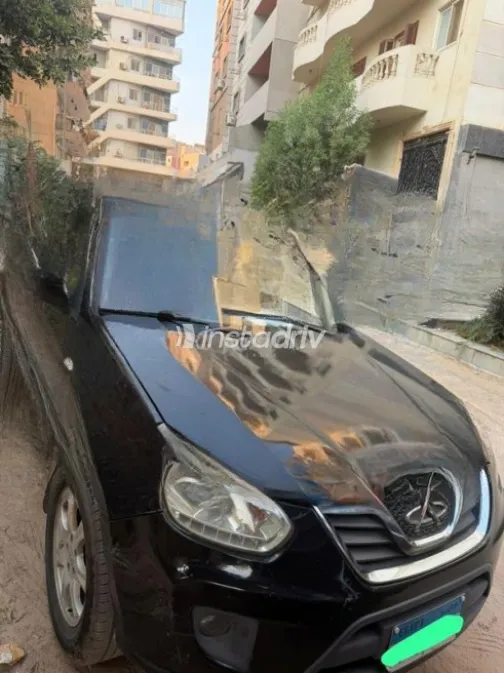 Chery Tiggo 3 2017 Black Automatic Used for Sale in Cairo - 7