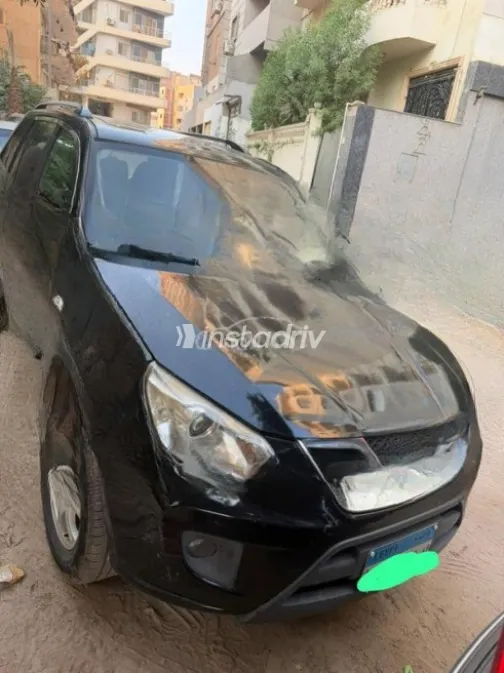 Chery Tiggo 3 2017 Black Automatic Used for Sale in Cairo - 8