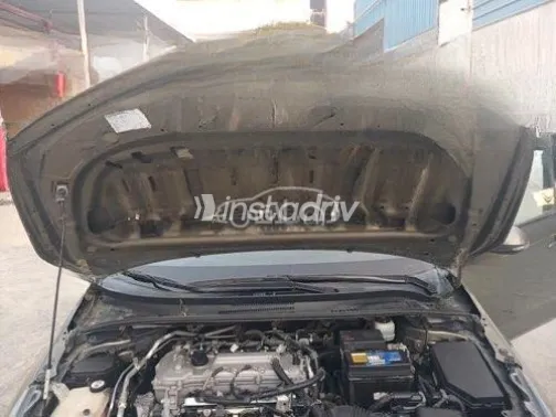 Toyota Corolla 2019 Bronze Automatic Used for Sale in Mansoura - 1
