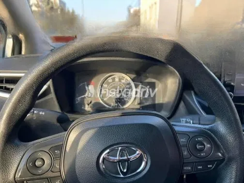 Toyota Corolla 2019 Bronze Automatic Used for Sale in Mansoura - 2