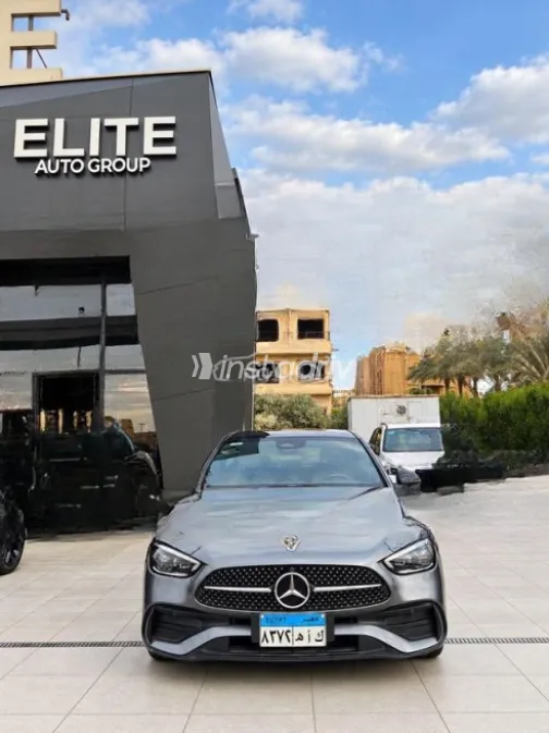 Mercedes C 200 2023 Gray Automatic Used for Sale in Sheikh Zayed City - 3