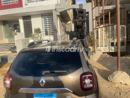Renault Duster 2020 Brown Automatic Used for Sale in Greater Cairo ( Cairo + Giza) - 3