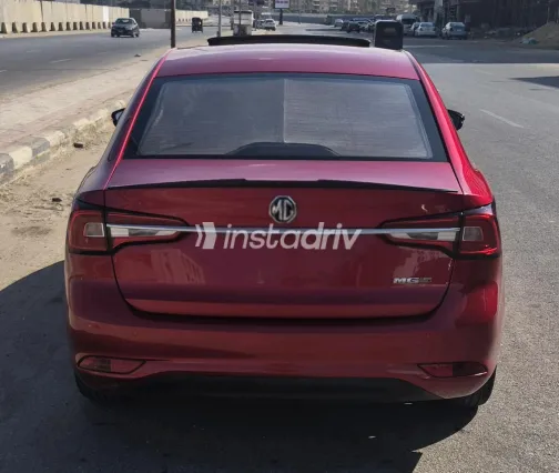 ام جى 5 2025 أحمر CVT مستعملة للبيع في القاهرة الكبرى ( القاهرة - الجيزة) - 6