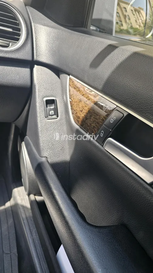 Mercedes C 180 2013 Gray Automatic Used for Sale in Greater Cairo ( Cairo + Giza) - 4