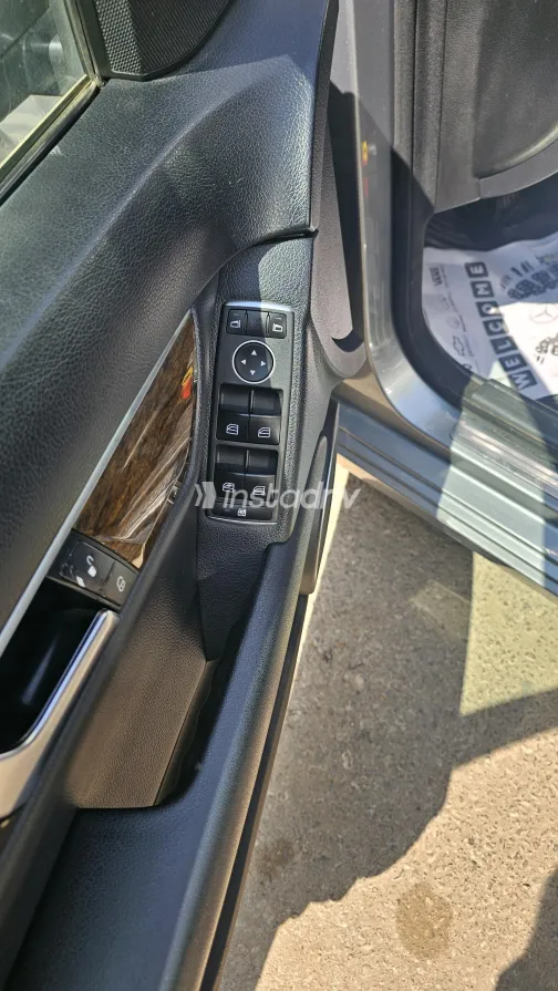Mercedes C 180 2013 Gray Automatic Used for Sale in Greater Cairo ( Cairo + Giza) - 8