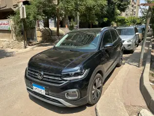 فولكس فاغن تي روك 2022 أسود أوتوماتيك مستعملة للبيع في القاهرة الكبرى ( القاهرة - الجيزة)