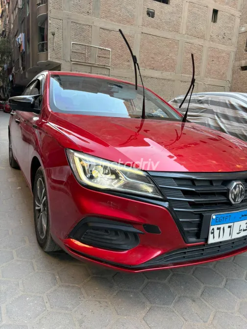 ام جى 5 2026 أحمر CVT مستعملة للبيع في القاهرة الكبرى ( القاهرة - الجيزة) - 6