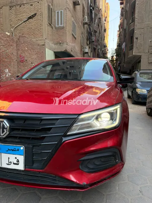 ام جى 5 2026 أحمر CVT مستعملة للبيع في القاهرة الكبرى ( القاهرة - الجيزة) - 8