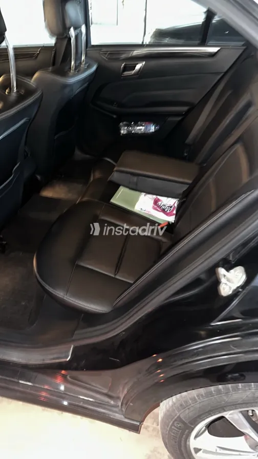 Mercedes E 200 2015 Black Automatic Used for Sale in Greater Cairo ( Cairo + Giza) - 6