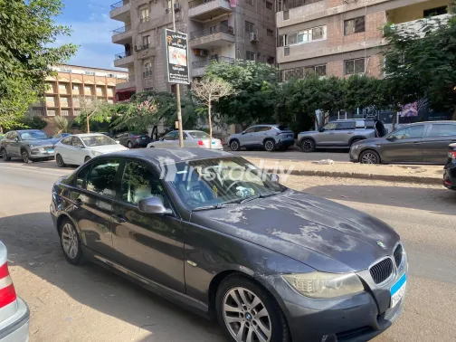 BMW 318 2009 Gray Automatic Used for Sale in Greater Cairo ( Cairo + Giza) - 3