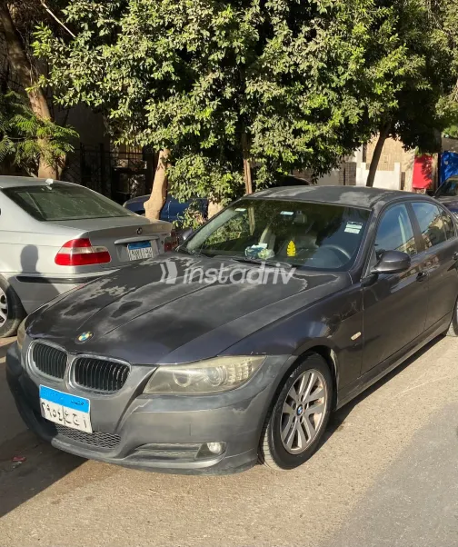 BMW 318 2009 Gray Automatic Used for Sale in Greater Cairo ( Cairo + Giza) - 5
