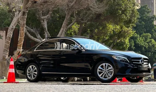 Mercedes C 180 2019 Black Automatic Used for Sale in Greater Cairo ( Cairo + Giza) - 5