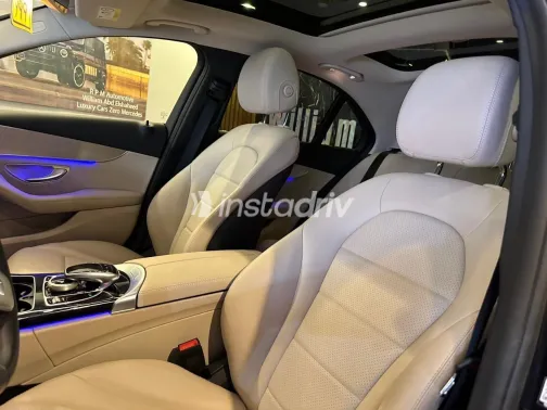 Mercedes C 180 2019 Black Automatic Used for Sale in Greater Cairo ( Cairo + Giza) - 7