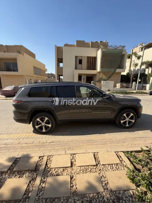Jeep Grand Cherokee 2025 Gray Automatic Used for Sale in Greater Cairo ( Cairo + Giza) - 8