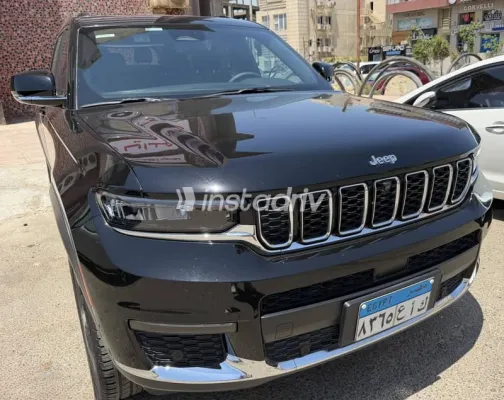 جيب جراند شيروكي 2024 أسود أوتوماتيك مستعملة للبيع في القاهرة - 1