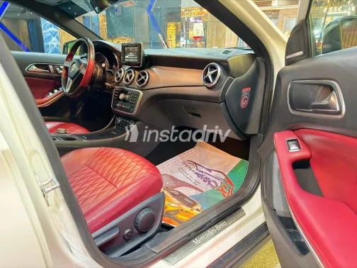 Mercedes GLC 250 2015 White Automatic Used for Sale in Greater Cairo ( Cairo + Giza) - 5