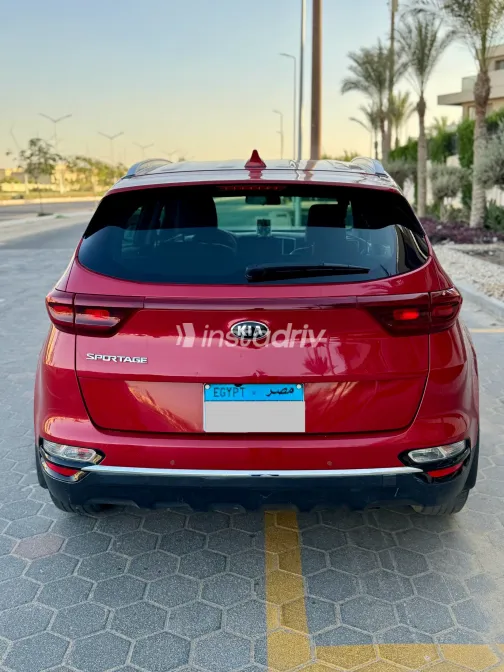 Kia Sportage 2022 Red Automatic Used for Sale in Greater Cairo ( Cairo + Giza) - 4
