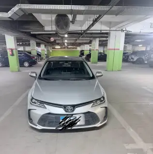 Toyota Corolla 2020 Silver Automatic Used for Sale in Greater Cairo ( Cairo + Giza)